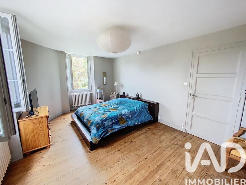 Maison - 262 m² - 10 pièces