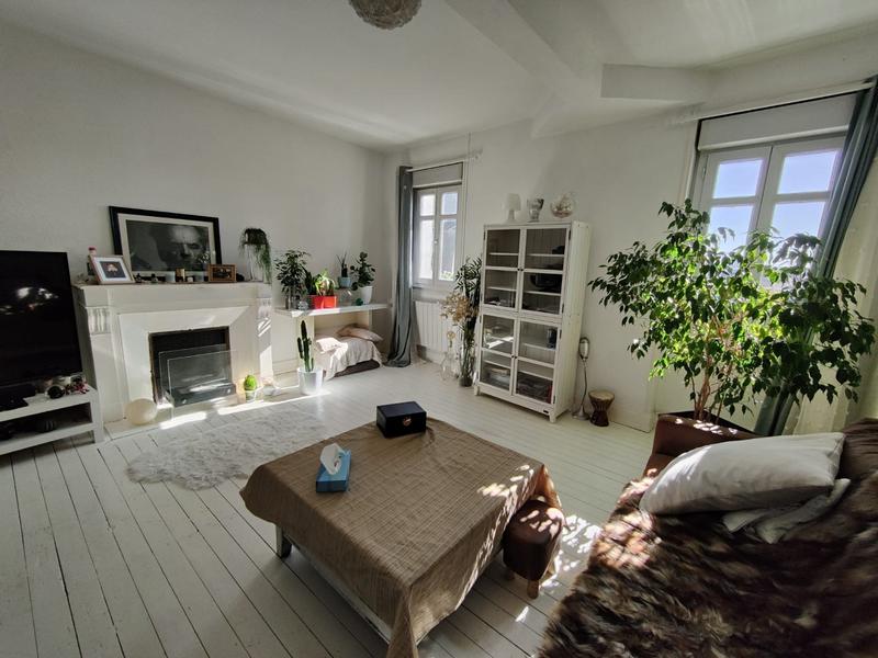 Appartement ancien - 88 m² - 5 pièces