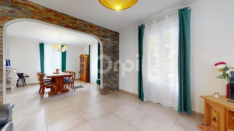 Maison - 140 m² - 6 pièces