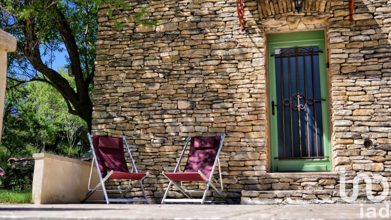 Maison - 591 m² - 12 pièces