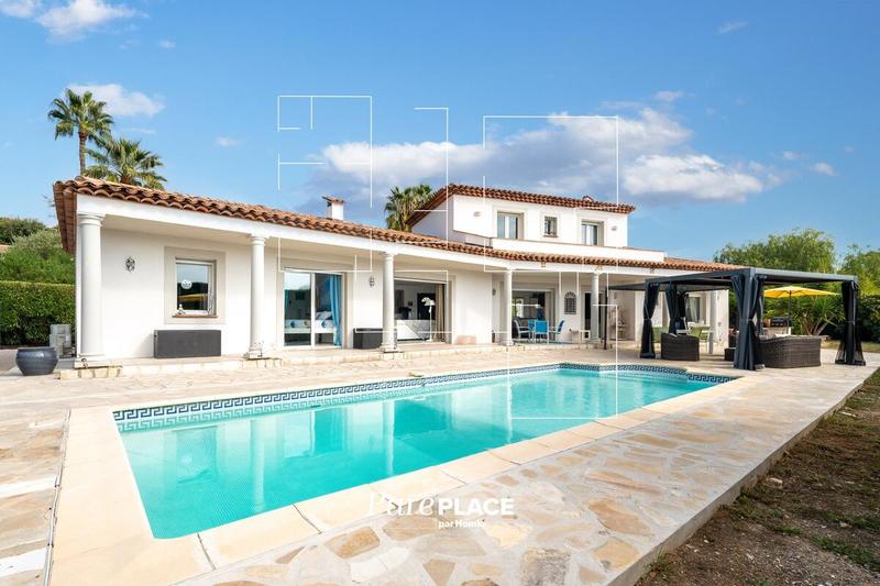 Maison - 182 m² - 7 pièces