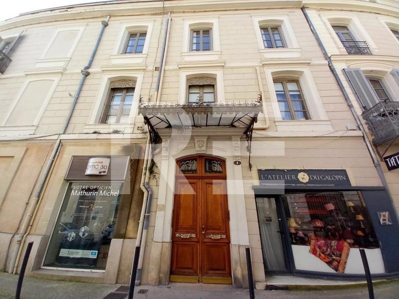 Loft - 49 m² - 2 pièces