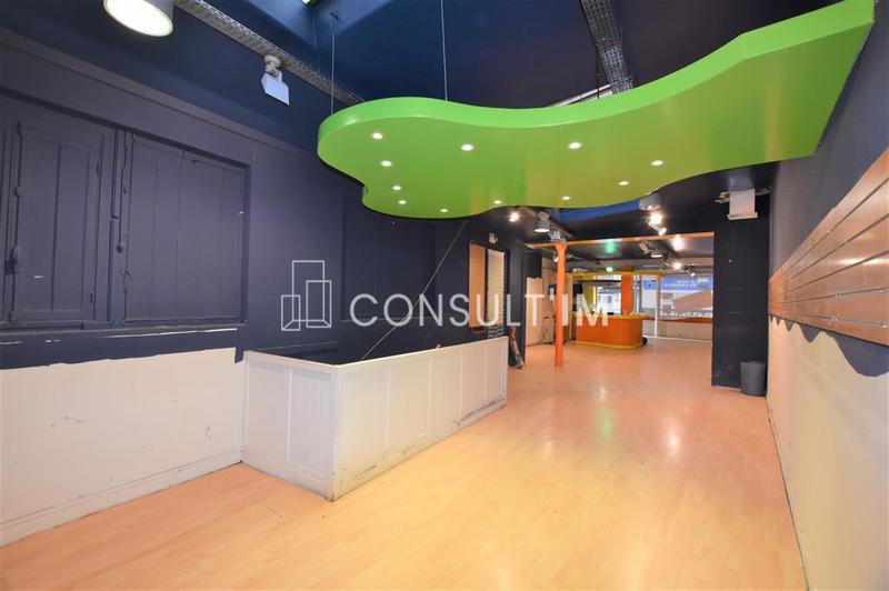 Local commercial - 322 m²