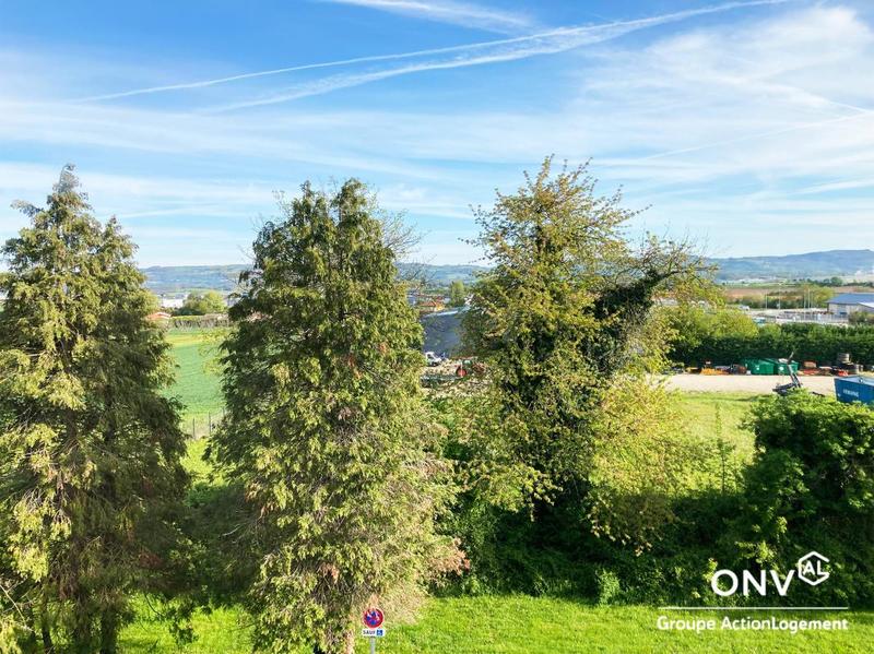 Appartement - 93 m² - 5 pièces