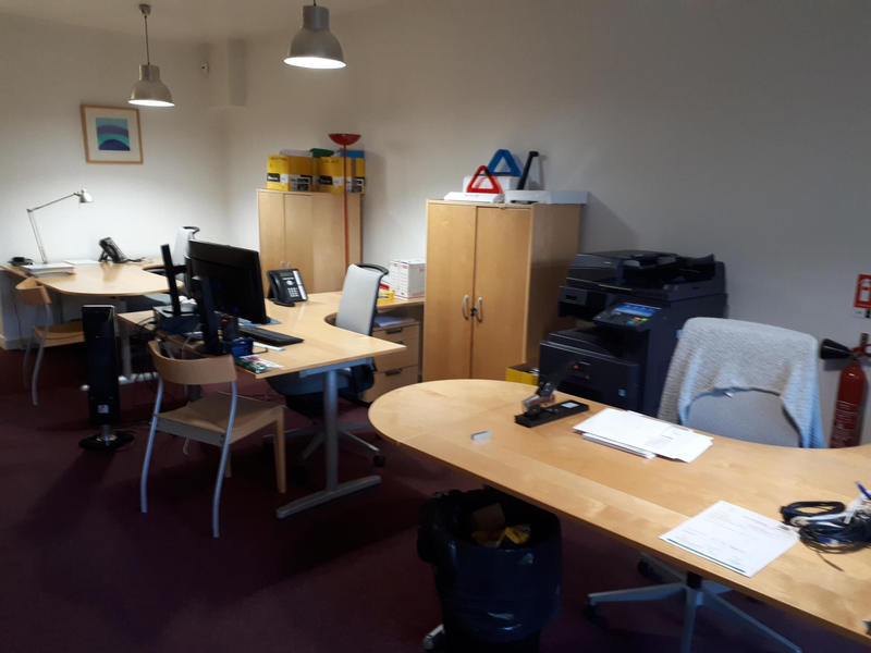 Local commercial - 99 m² - 5 pièces