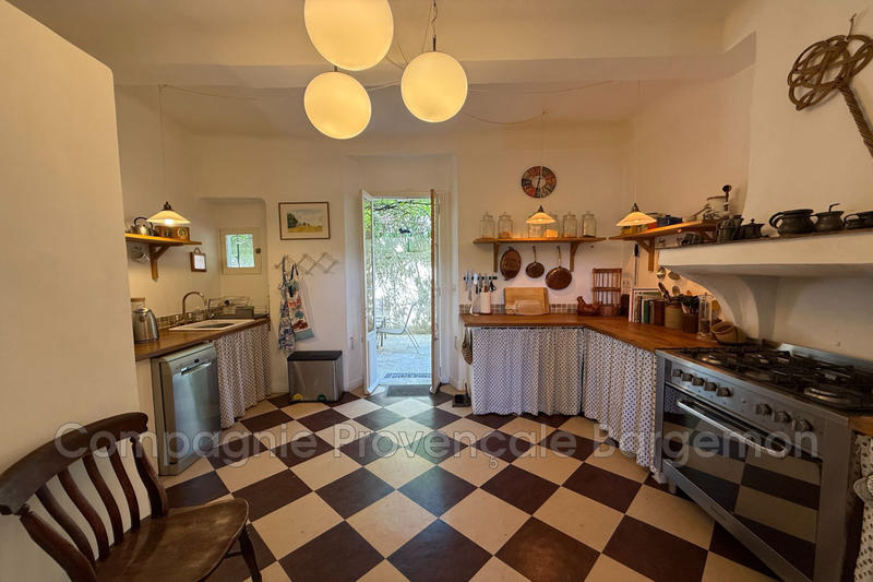 Appartement - 70 m² - 4 pièces