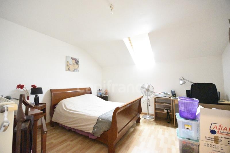 Maison - 96 m² - 4 pièces