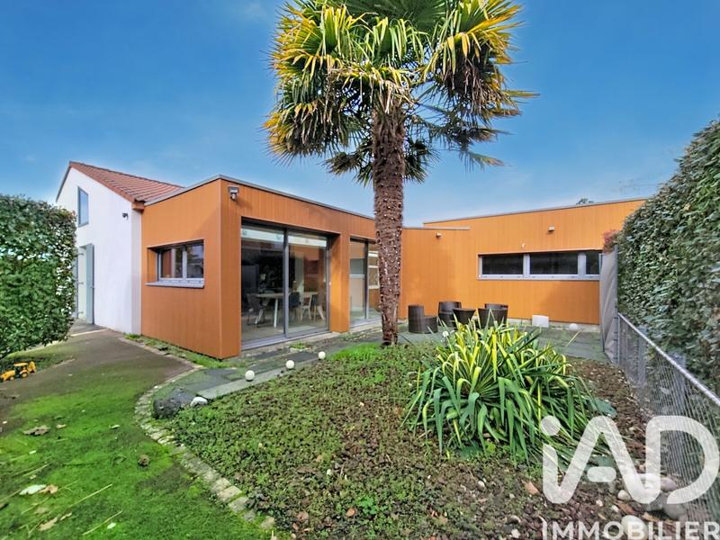 Maison - 189 m² - 6 pièces