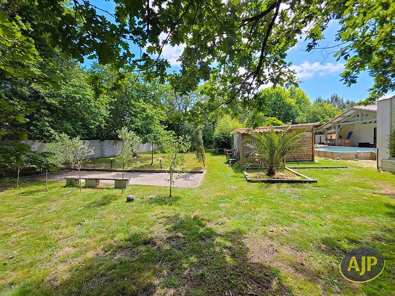 Maison - 174 m² - 7 pièces