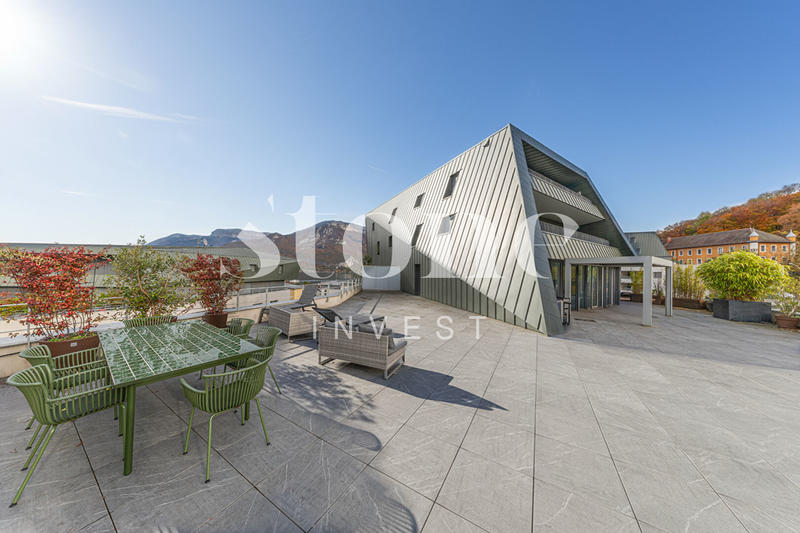 Appartement - 98 m² - 4 pièces