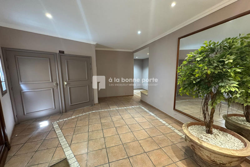 Duplex - 101 m² - 4 pièces