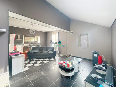 Maison - 82 m² - 4 pièces