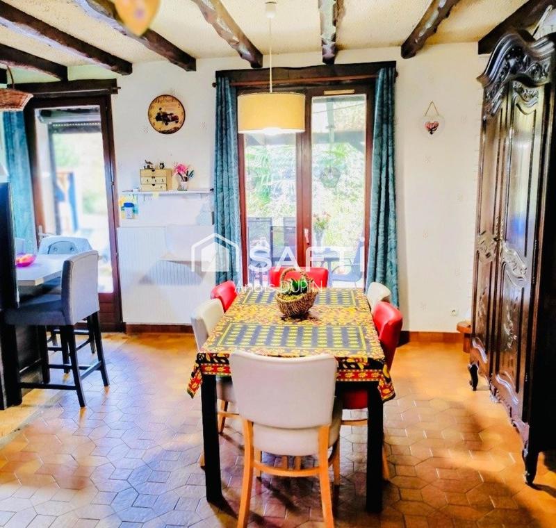 Maison - 198 m² - 8 pièces