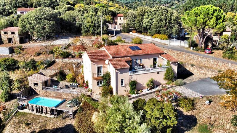 Maison de campagne - 150 m² - 8 pièces