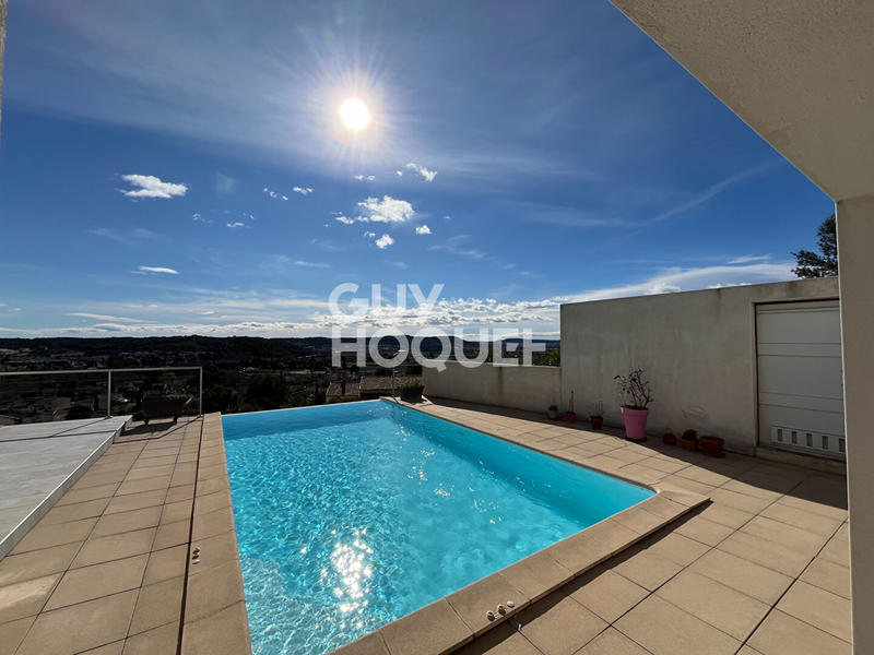 Maison - 158 m² - 6 pièces