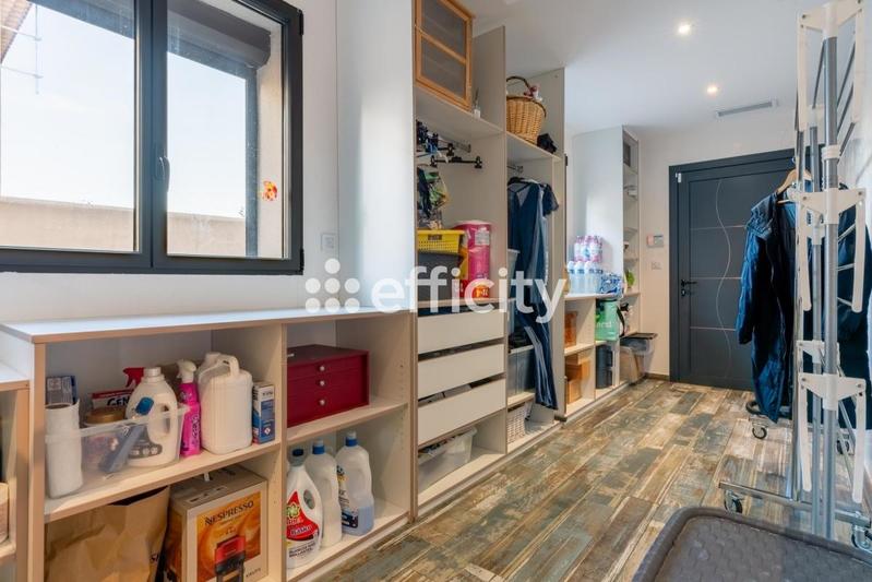 Villa - 344 m² - 7 pièces