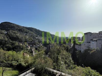 Maison - 100 m² - 6 pièces