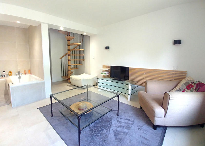 Maison - 169 m² - 6 pièces