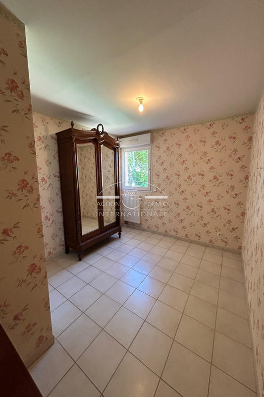 Appartement - 85 m² - 3 pièces