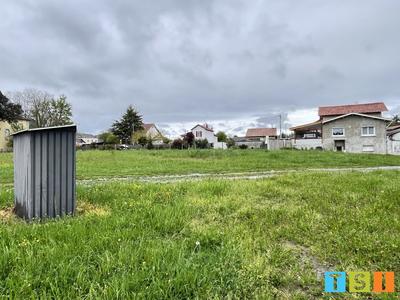 Terrain constructible - 2 878 m²