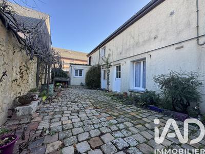 Maison de ville - 88 m² - 4 pièces
