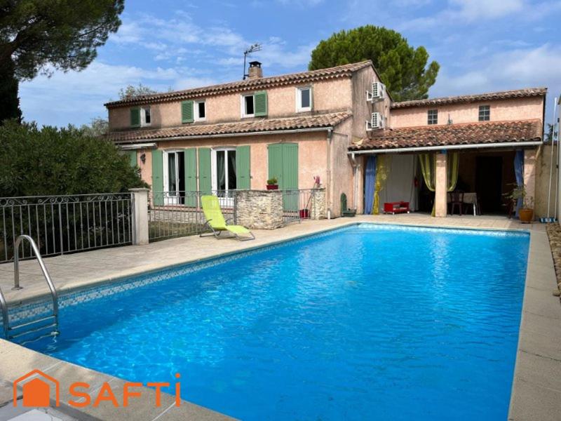 Maison - 151 m² - 7 pièces