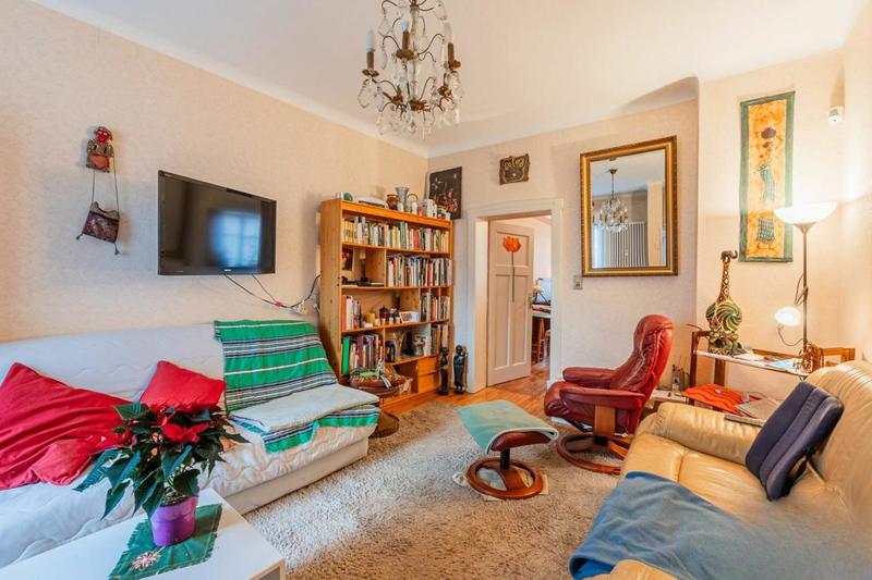 Maison - 183 m² - 7 pièces