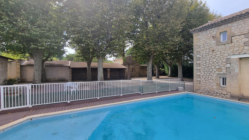 Maison - 281 m² - 9 pièces