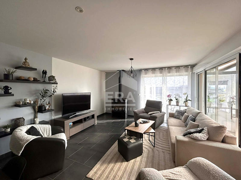 Maison - 137 m² - 6 pièces