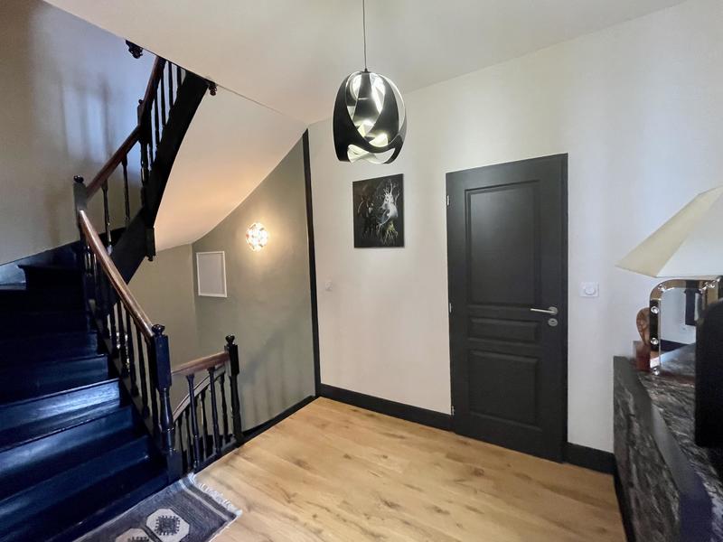 Maison de ville - 250 m² - 7 pièces