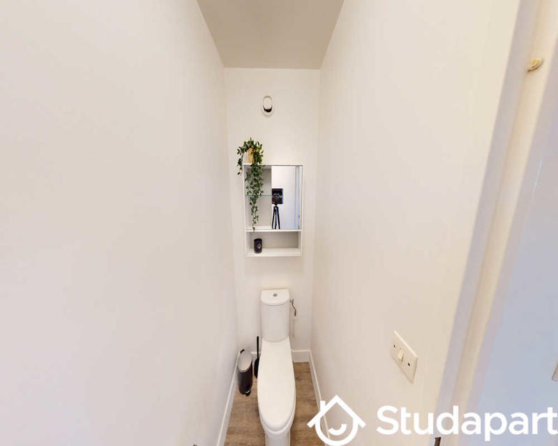 Chambre - 90 m² - 1 pièce