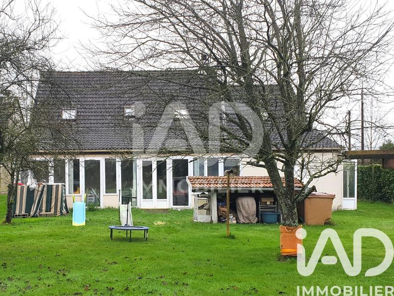 Maison - 137 m² - 8 pièces