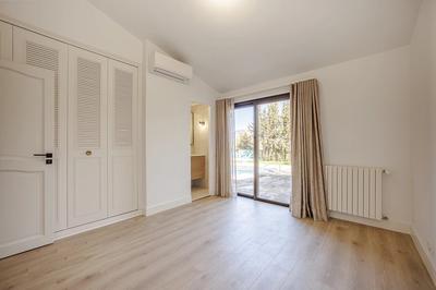 Maison - 181 m² - 7 pièces