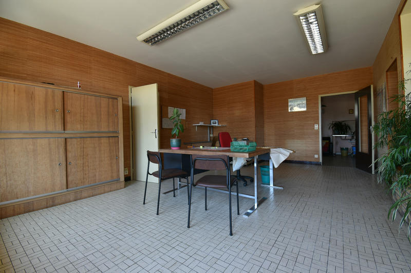 Maison - 350 m² - 12 pièces