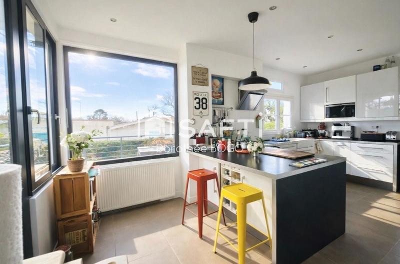 Maison - 135 m² - 5 pièces