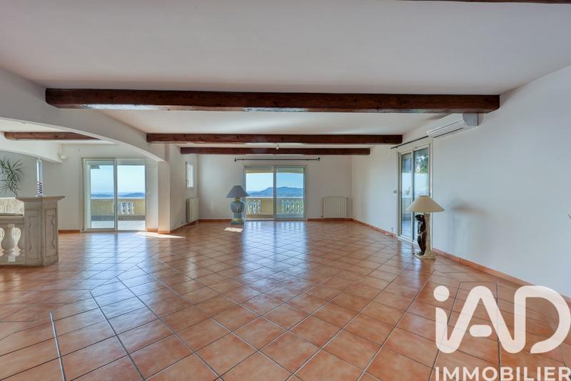 Maison - 156 m² - 5 pièces