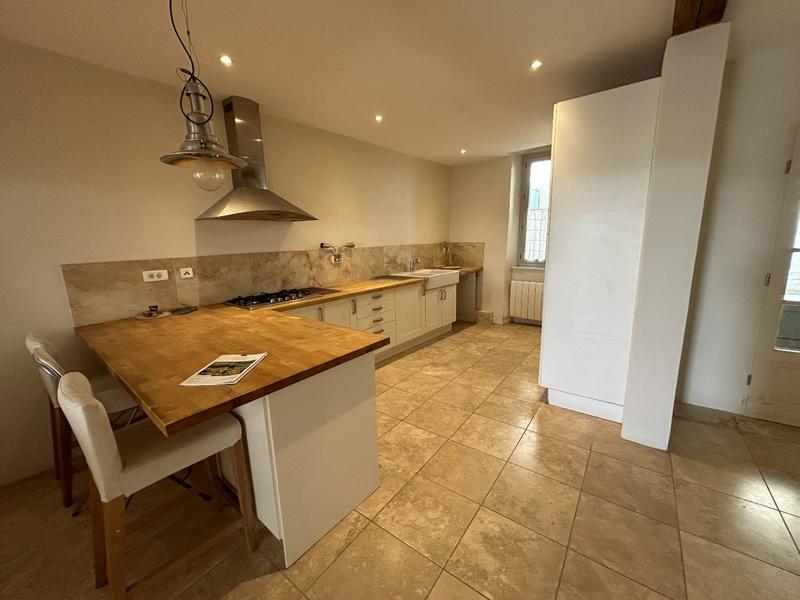 Maison - 205 m² - 6 pièces