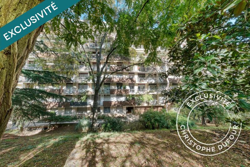 Appartement - 122 m² - 6 pièces