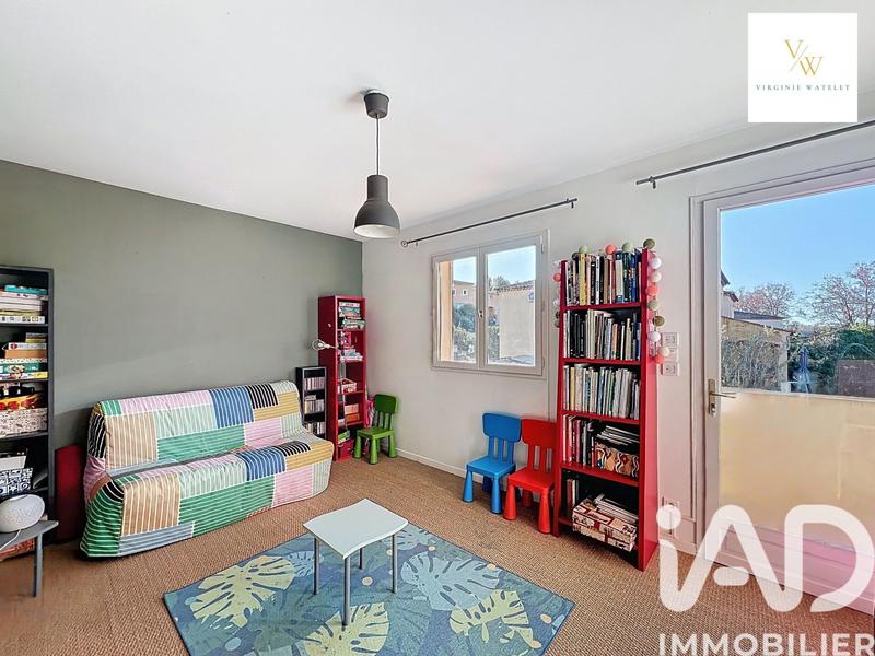 Maison - 220 m² - 12 pièces