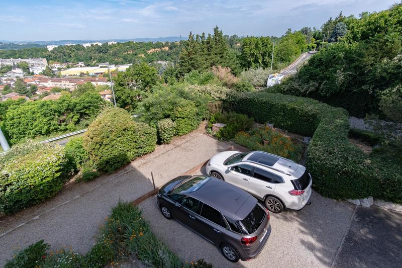 Maison - 213 m² - 6 pièces