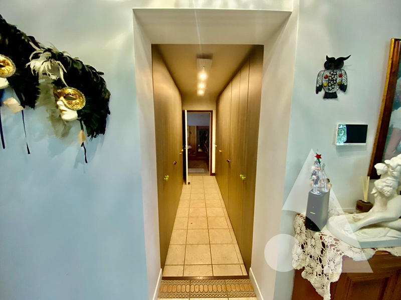 Maison - 224 m² - 6 pièces