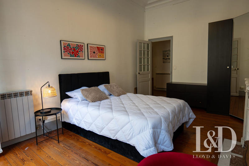 Duplex - 180 m² - 8 pièces