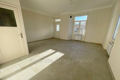 Maison - 96 m² - 5 pièces