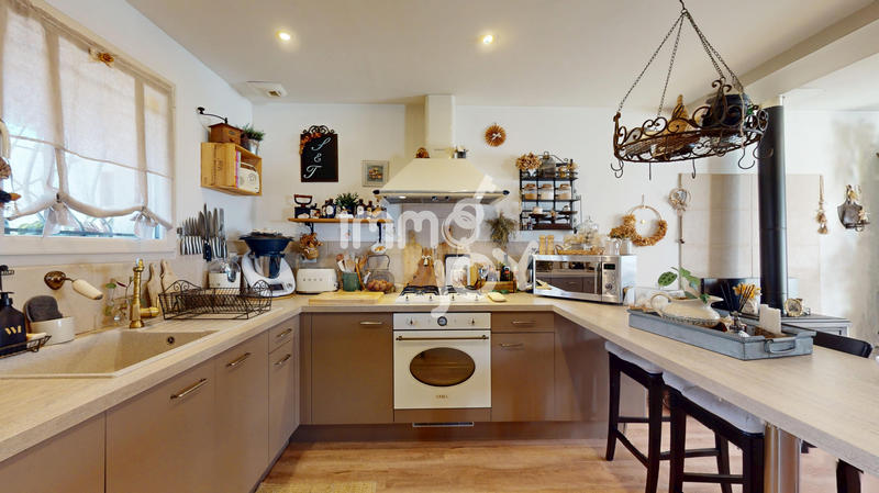 Maison - 85 m² - 4 pièces