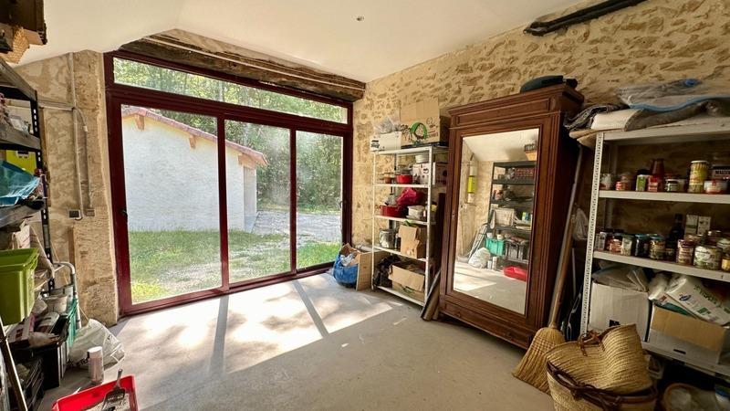 Maison - 222 m² - 5 pièces