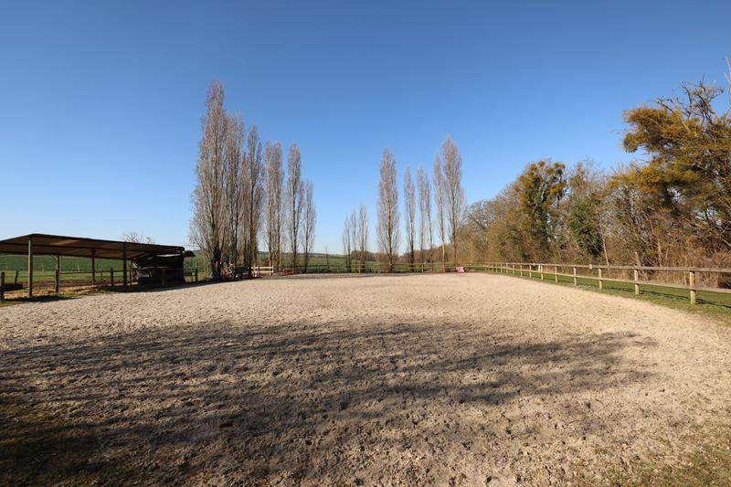 Maison - 164 m² - 9 pièces