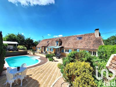 Maison - 201 m² - 10 pièces