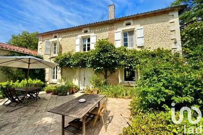 Maison - 227 m² - 7 pièces