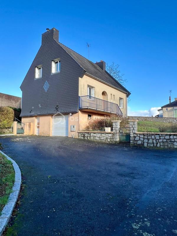 Maison - 111 m² - 5 pièces