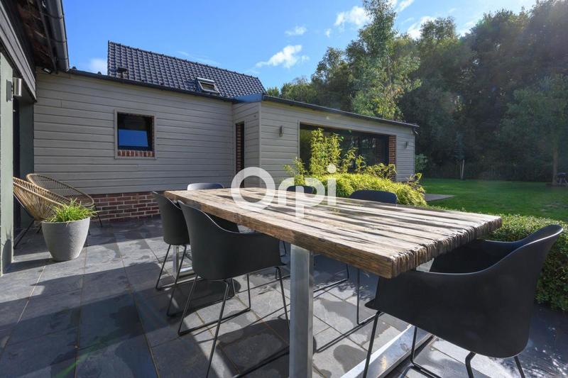 Maison - 215 m² - 6 pièces